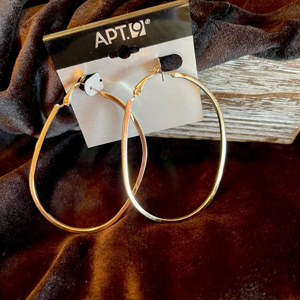 NWT APT 9 silver tone 3 inch hoop earrings for pierced ears